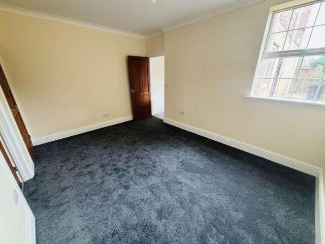Bills Included, Granville Street, PE21