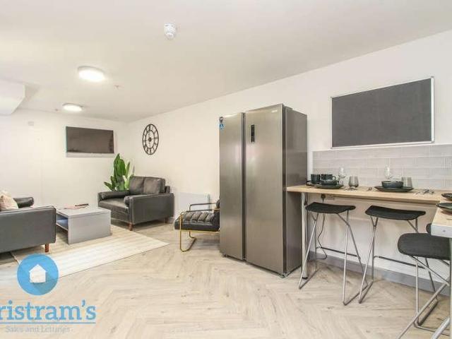 Bills Inclusive Professional Ensuite Rooms | Talbot Street, NG1