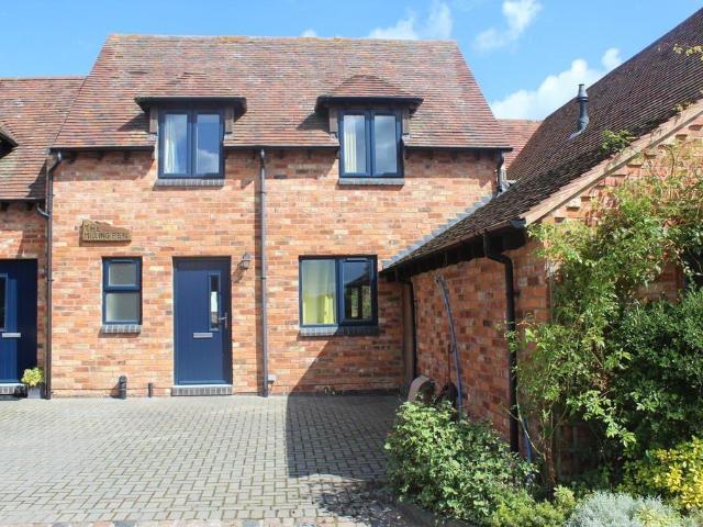 Bills Lane, Shirley, Solihull, West. 2 bed terraced house to rent £1,300 pcm £300 pw