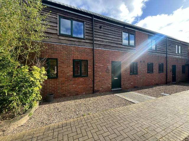 Bills Lane, Shirley, Solihull, West Midlands B90, 4 bed barn conversion to rent, £1,900 pcm | PrimeLocation