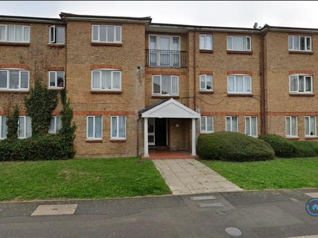 Billsley Court, London, SE25 2 bed flat to rent £1,425 pcm £329 pw