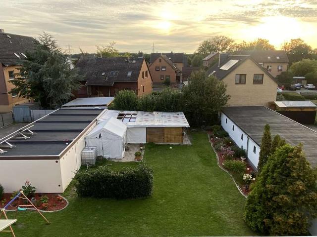 BILM im Grünen großzügige 76qm 2 Zimmer Dachgeschosswohnung