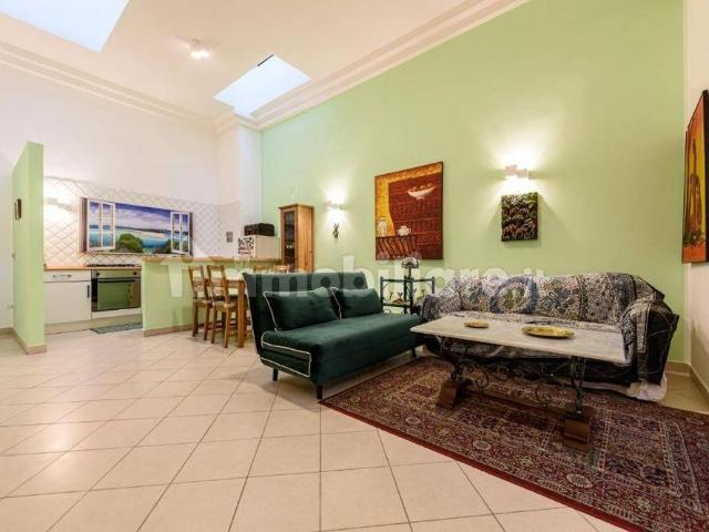 Bilocale 48 m², Posillipo, Napoli