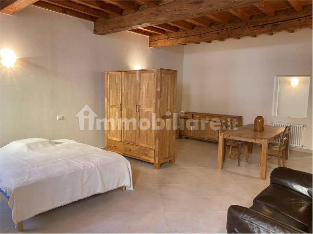 Bilocale 65 m², Centro, Mantova