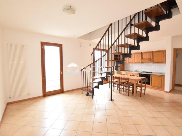 bilocale 80mq