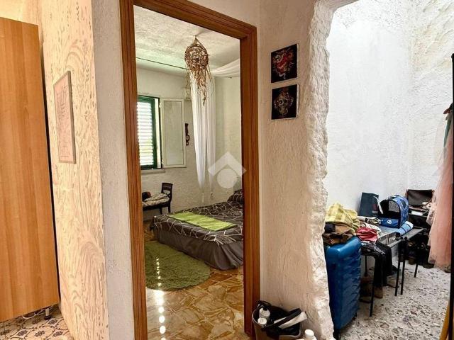 Bilocale via Conte Federico 9, Brancaccio, Palermo