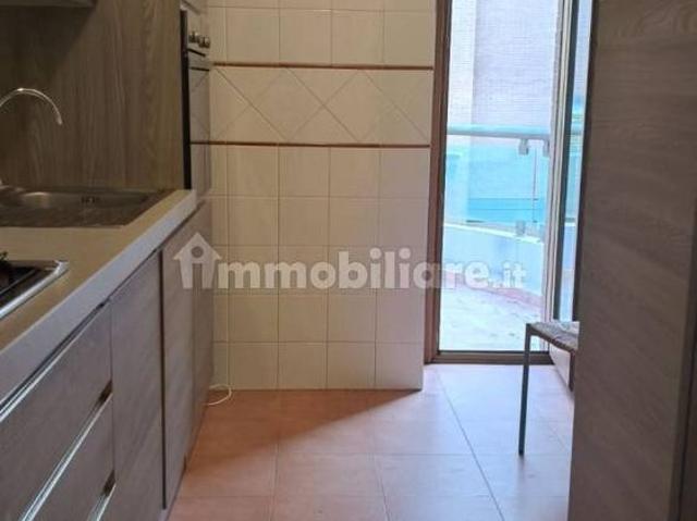 Bilocale via Copenaghen 39, Torrino, Roma