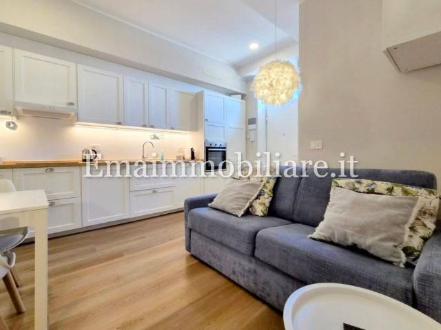 Bilocale via Costanzo Cantoni 8, Farini, Milano