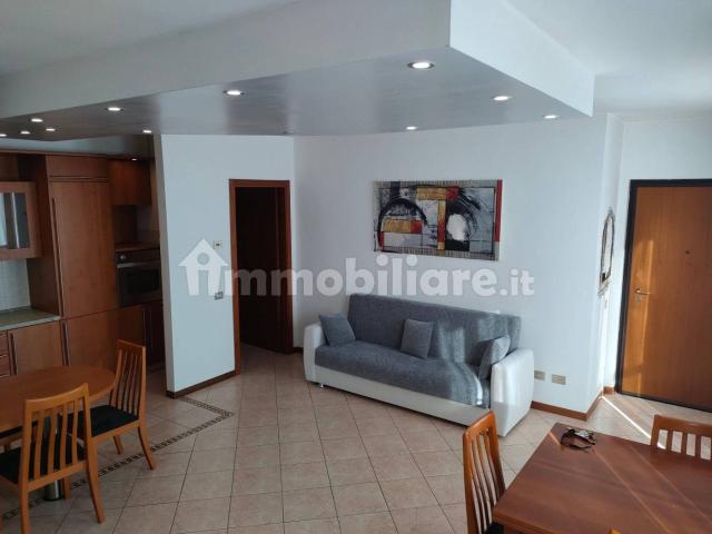 Bilocale via Caio Plinio 28, Centro, Lurate Caccivio