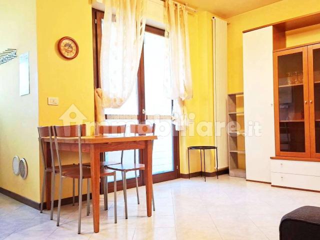 Bilocale via Camillo Benso di Cavour 66, Laghetto, San Giuliano Milanese