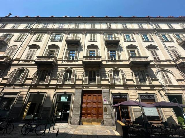 Bilocale via Carlo Alberto 44, Via Roma, Torino