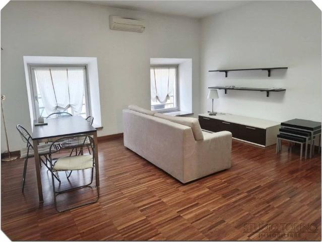 Bilocale via Carlo Alberto 32, Via Roma, Torino