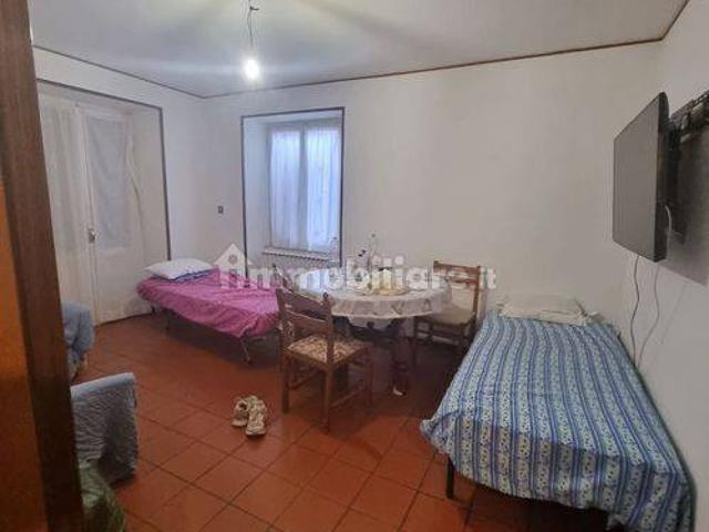 Bilocale via centro, Farneta, Montefiorino