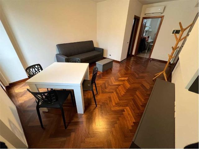 Bilocale via ciro menotti, 17, Centro Storico, Carpi