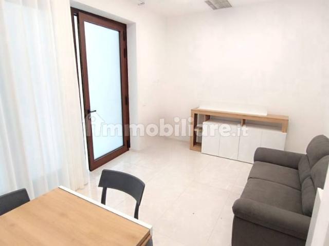 Bilocale via Angeli 56, Centro, Adria