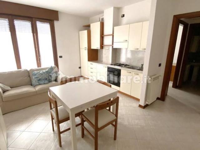 Bilocale via Angeli 56, Centro, Adria