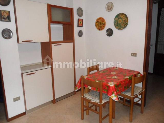 Bilocale via Angelo Ottone 58, Centro, Borgosesia