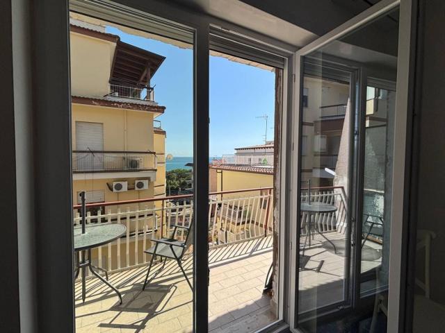 Bilocale via Angelo Rubino, Centro, Formia