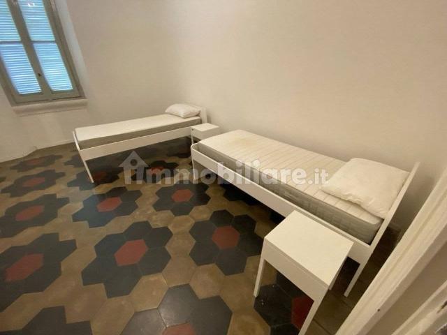 Bilocale via Abbadesse, Isola, Milano