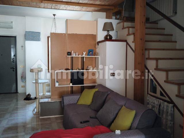 Bilocale via Achille Grandi 10, Desio
