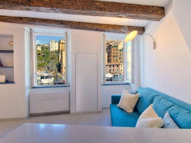 Bilocale via al Molo 7, Centro, Camogli