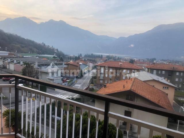 Bilocale via Aldo Moro, Centro, Mandello del Lario