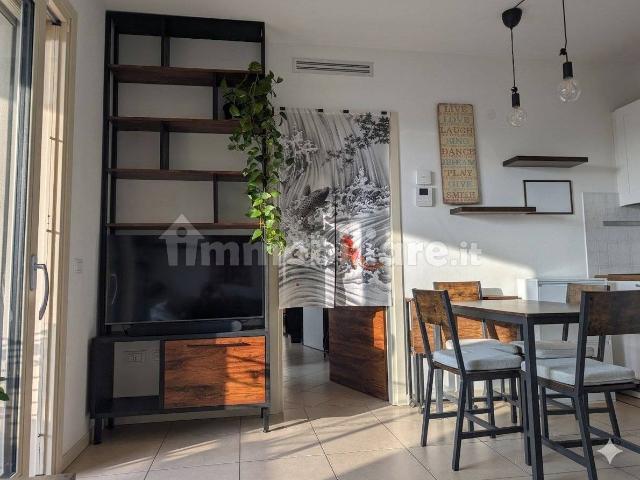 Bilocale via Alessandro Litta Modignani 108D, Comasina, Milano