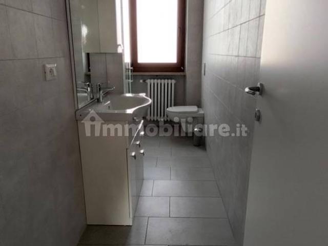 Bilocale via Aquileia 19, Borgo Roma, Verona