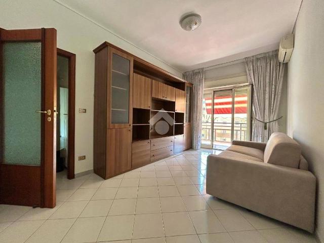 Bilocale via Aquileia 37, Centro Direzionale, Napoli