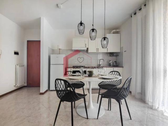 Bilocale via Archimede 25, Semicentro, Isola, Corbetta