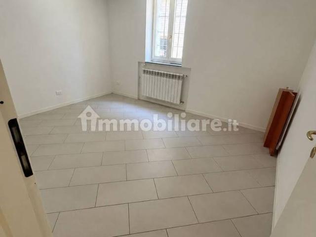 Bilocale via Asilo, Centro, Stradella