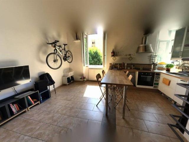 Bilocale via Avellino, 11, Pigneto, Roma