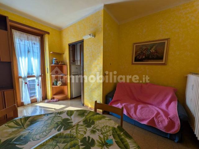 Bilocale via Barletta 54, Santa Rita, Torino