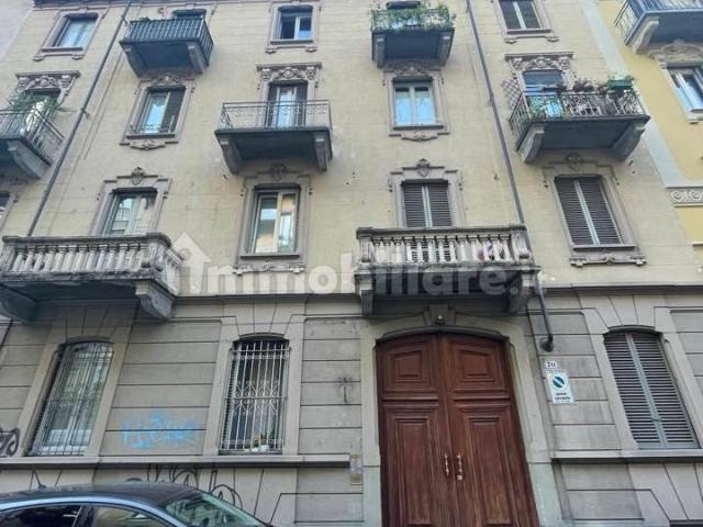 Bilocale via Belfiore 70, San Salvario Dante, Torino