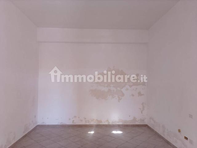 Bilocale via Benedetto Croce, Centro Storico Teatro Verdi, Salerno