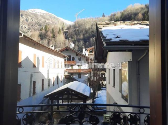 Bilocale via Beniamino Donzelli 1/a, Centro, Courmayeur