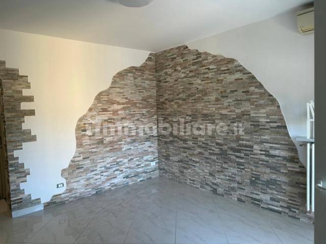 Bilocale via Bergamo, Vallone, Pavia
