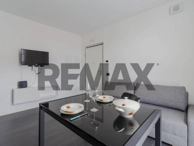 Bilocale via Bernabo\' Visconti 10, Quarto Cagnino, Milano