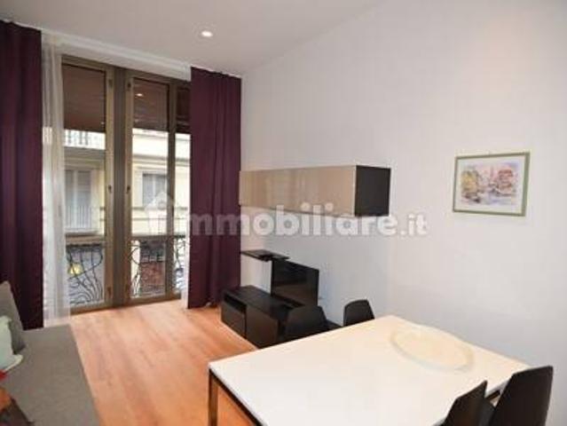 Bilocale via Bertola 24, Quadrilatero Romano, Torino
