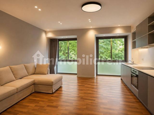 Bilocale via Broletto 37, Duomo, Milano