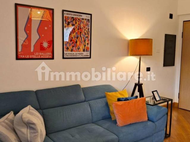 Bilocale via Budapest 27, Torrino, Roma