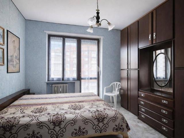 Bilocale via G. Pascoli 43, Centro, Bra