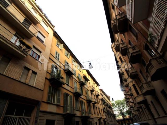 Bilocale via Governolo 6, San Secondo, Torino
