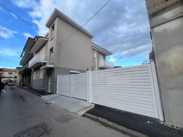 Bilocale via Gorizia 11, Centro, Acerra