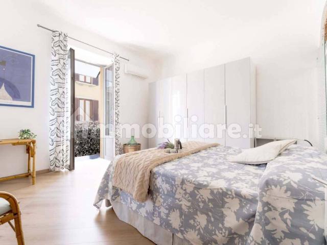 Bilocale via Gaetano de Castillia, Isola, Milano