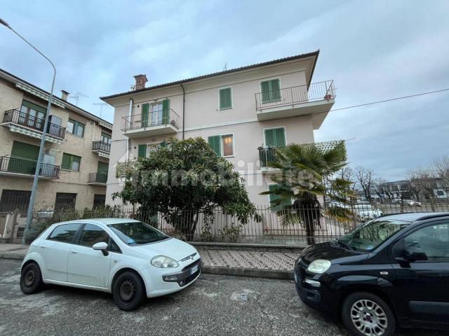 Bilocale via Galileo Ferraris 6, Centro, Cherasco