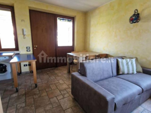 Bilocale via Giulio Cesare 20, Rivoltella, Desenzano del Garda