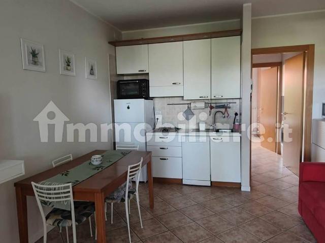 Bilocale via giulio cesare 30, Rivoltella, Desenzano del Garda