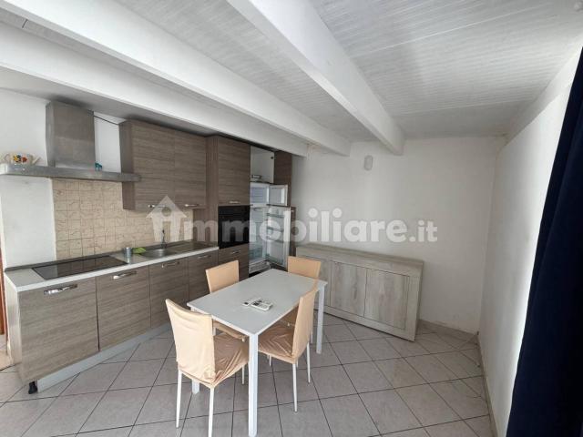 Bilocale via Giulio Petroni, Poggiofranco, Bari