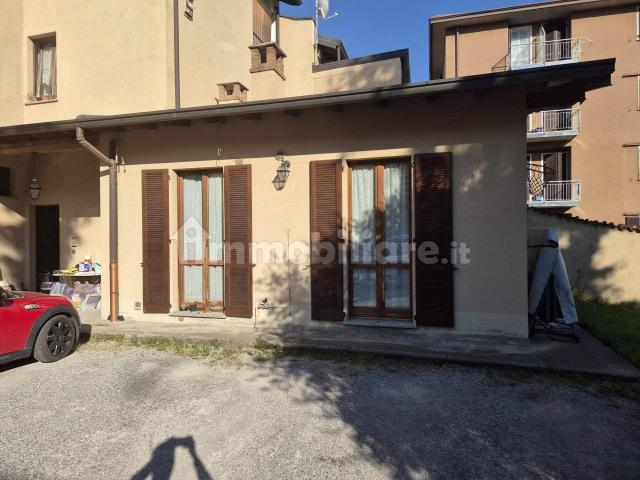 Bilocale via Giuseppe Garibaldi 52, Centro, Missaglia